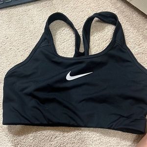 Nike sports bra black